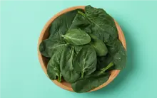 Espinaca y vegetales de hojas verdes